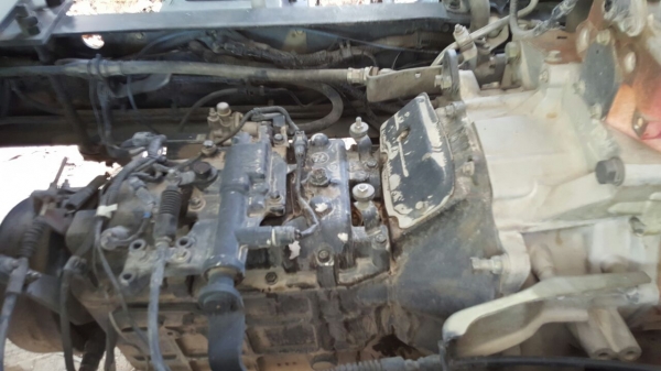 รถฮีโน่ 6 ล้อ บรรทุกน้ำ FG1J 220 แรงม้า. ปี 49.   ( รถวิ่ง 34x,xxx กม. )      สนใจติดต่อ  081 - 6079515