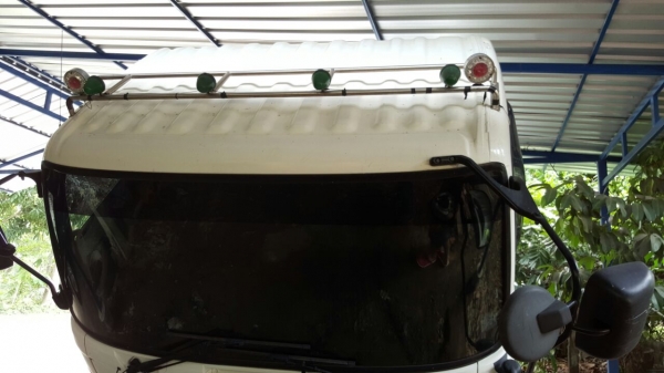 รถฮีโน่ 6 ล้อ บรรทุกน้ำ FG1J 220 แรงม้า. ปี 49.   ( รถวิ่ง 34x,xxx กม. )      สนใจติดต่อ  081 - 6079515