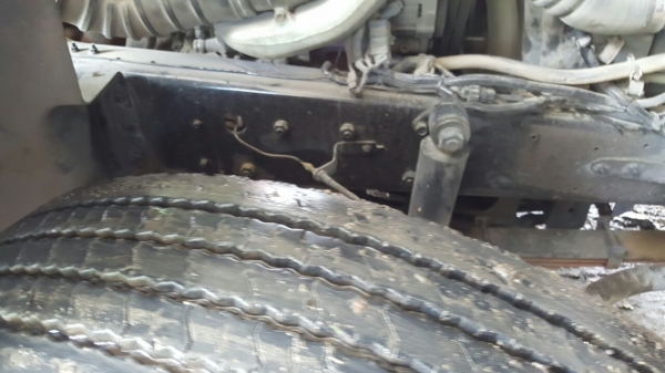 รถฮีโน่ 6 ล้อ บรรทุกน้ำ FG1J 220 แรงม้า. ปี 49.   ( รถวิ่ง 34x,xxx กม. )      สนใจติดต่อ  081 - 6079515