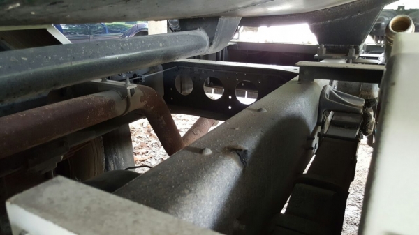 รถฮีโน่ 6 ล้อ บรรทุกน้ำ FG1J 220 แรงม้า. ปี 49.   ( รถวิ่ง 34x,xxx กม. )      สนใจติดต่อ  081 - 6079515