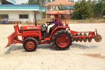 ขายคูโบต้า26แรงรถสวยเดิมพร้อมใช้