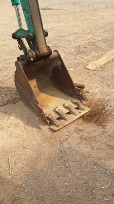 ขายรถ ยี่ห้อ KOMATSU รุ่น PC30