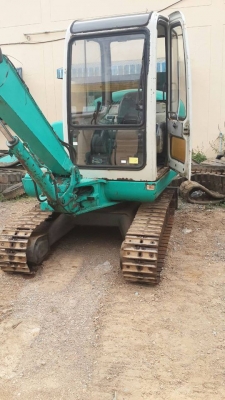 ขายรถ ยี่ห้อ KOMATSU รุ่น PC30 ขายรถ ยี่ห้อ KOMATSU รุ่น PC30