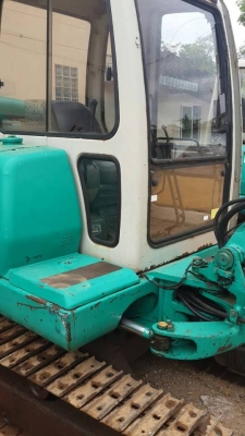 ขายรถ ยี่ห้อ KOMATSU รุ่น PC30 ขายรถ ยี่ห้อ KOMATSU รุ่น PC30