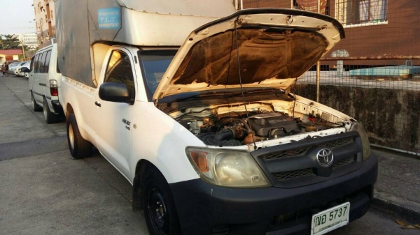 TOYOTA VIGO เครื่อง 2.5 ปี 2005 เครื่องดี เเชสซีสวย เเอร์เยน ภายในไม่โทรม รถบ้านหน้าหลังเดิม เล่มพร้อม 0876835269 ต่อหนักผ่านคับ