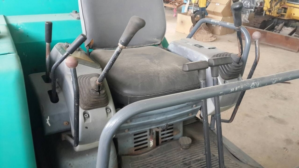 ขายรถ ยี่ห้อ KOMATSU รุ่น PC40