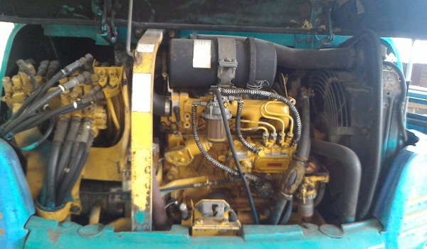 ขายรถ ยี่ห้อ KOMATSU รุ่น PC40 ขายรถ ยี่ห้อ KOMATSU รุ่น PC40