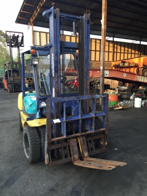 ขาย ฟอล์คลิฟต์ 2.5 ตัน KOMATSU FD25HW-12 รถนอกนำเข้าจากญี่ปุ่น ดีเซล เสา 4 เมตร งาฮิ้ง ขาย ฟอล์คลิฟต์ 2.5 ตัน KOMATSU FD25HW-12 รถนอกนำเข้าจากญี่ปุ่น ดีเซล เสา 4 เมตร งาฮิ้ง