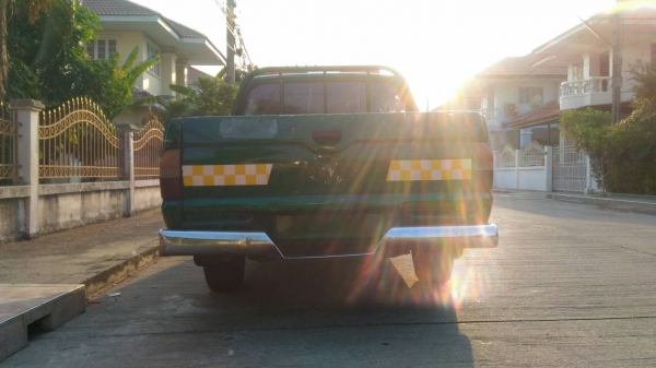 มิตซูบิชิ สตาด้า 4ประตู มิตซูบิชิ สตาด้า 4ประตู