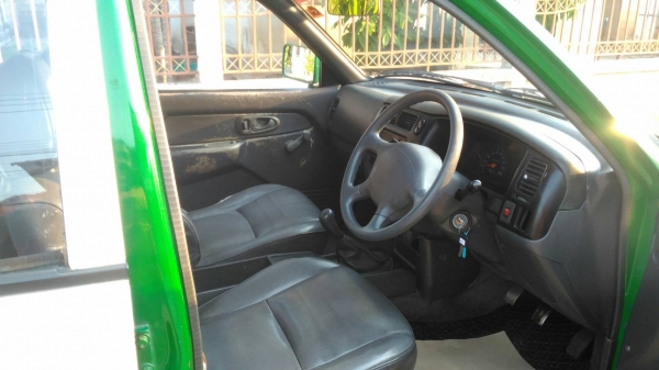 มิตซูบิชิ สตาด้า 4ประตู มิตซูบิชิ สตาด้า 4ประตู