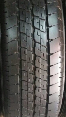 ยางป้ายแดง 215-70-15 Dunlop SPLT 36 ยางป้ายแดง 215-70-15 Dunlop SPLT 36