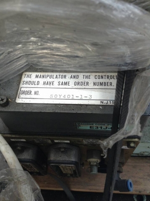 ขายโรบอต2ตัวพร้อมตู้ครบชุด