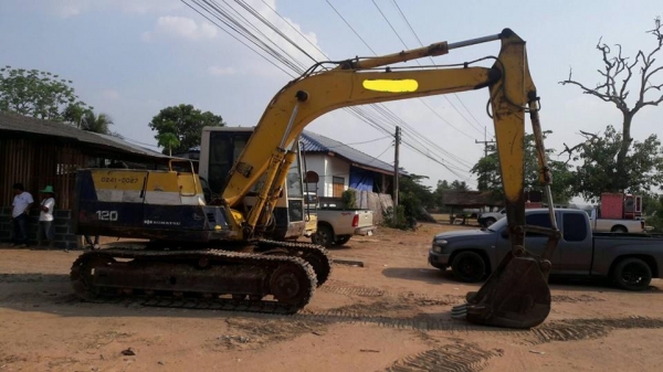 ขายแบคโค PC100-5 รถสวยสภาพดี ไฟฟ้าครบ เอวแน่น ทำงานเร็ว เอกสารใบซื้อขาย สนใจโทร 090-8588220คุณนะ 093-3258446คุณบิว หรือเข้าดูสินค้าอื่นๆได้ที่ www.truck.in.th/498 หรือเพจFacebook ณรงค์ ซื้อขายรถมือสอง (เว็บไซต์ส่วนตัว) หรือFacebook คุณนะ รถบรรทุก