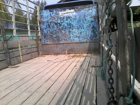 ขายรถ6ล้อ 120แรง ฝาดำ มีลิฟท้าย เอกสารพร้อมโอน สนใจโทร 090-8588220คุณนะ 093-3258446คุณบิว หรือเข้าดูสินค้าอื่นๆได้ที่ www.truck.in.th/498 หรือเพจFacebook ณรงค์ ซื้อขายรถมือสอง (เว็บไซต์ส่วนตัว) หรือFacebook คุณนะ รถบรรทุก