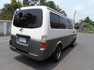 NISSAN URVAN 3.0 MT ปี 2002 รถสวยพร้อมใช้ จัดไฟแนนซ์ T.086-527-9533