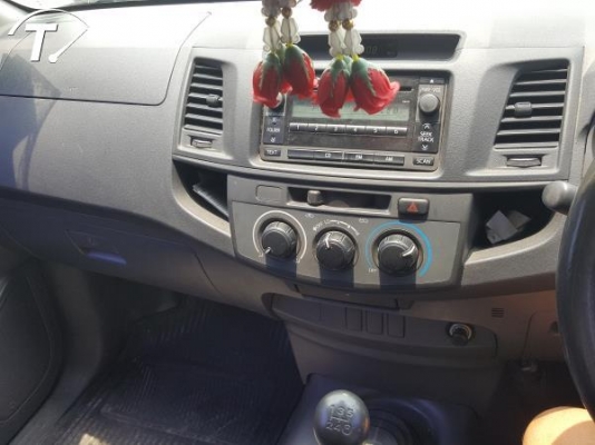 HILUX VIGO ปี2012 ประกันชั้น1 เครื่อง2.7ติดแก๊สLPGที่ศูยน์ ประกันชั้น1