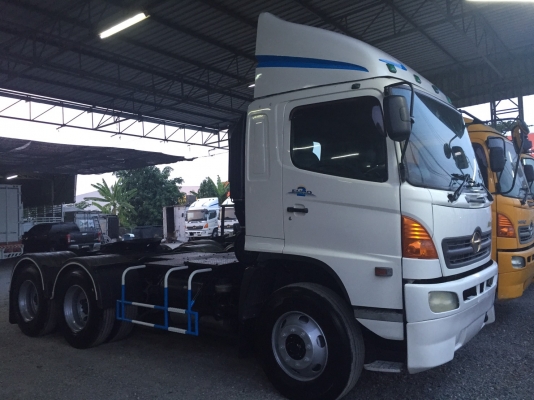 ขายรถHINO 10ล้อ หัวลาก MEGA เครื่องยนต์320แรงม้า สนใจติดต่อ061-4124275 พีรพงษ์