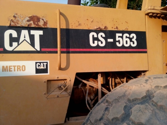 ขายรถบด CAT CS563 2 เพลา เอกสารเล่มทะเบียน ราคา 750000