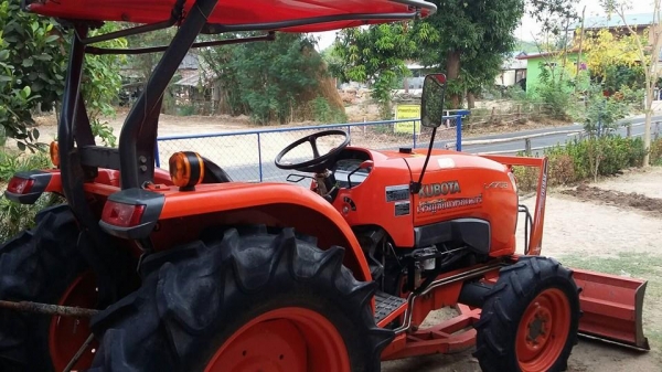 ขายรถไถ KUBOTA L4708 รถสวยสภาพดีมาก ใช้งาน1500ชม. อุปกรณ์ครบ ปี54 เอกสารพร้อมโอน สนใจโทร 090-8588220คุณนะ 093-3258446คุณบิว หรือเข้าดูสินค้าอื่นๆได้ที่ www.truck.in.th/498 หรือเพจFacebook ณรงค์ ซื้อขายรถมือสอง (เว็บไซต์ส่วนตัว) หรือFacebook คุณนะ รถบรรทุก