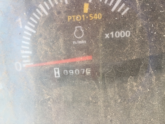 KUBOTA L3008 พร้อมใบดันหน้าคานล่าง 907 ชั่วโมงงาน โทร 0818536633 เซลล์กิ๊กกี๋เองคะ KUBOTA L3008 พร้อมใบดันหน้าคานล่าง 907 ชั่วโมงงาน โทร 0818536633 เซลล์กิ๊กกี๋เองคะ