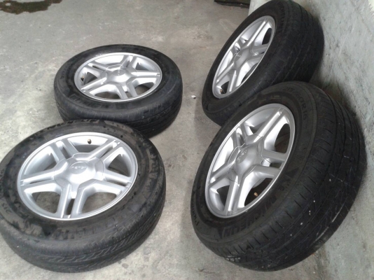 ขอบ16นิ้ว6รู อีสุ บลูเพาเวอร์ พร้อมยาง สวยๆ 4 ล้อ ลดราคาเหลือ 6500 บาท