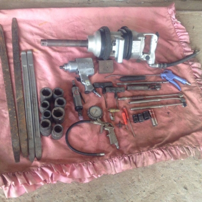 เครื่องมือพร้อมเปิดร้านปะยางได้เลยครบ 130,000  บาท