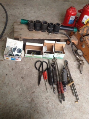 เครื่องมือพร้อมเปิดร้านปะยางได้เลยครบ 130,000  บาท