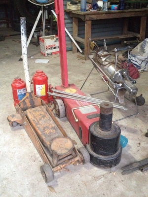 เครื่องมือพร้อมเปิดร้านปะยางได้เลยครบ 130,000  บาท