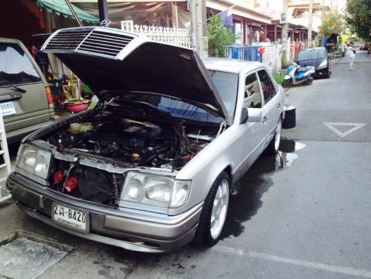 ขายเบนซ์ปี 95 รุ่น E220 W-124 โค๊ด C แล้ว รถสวยๆ รถทำมาจบๆ รถสวยแอร์หนาวๆ แม็กซ์18 นิ้ว สุดประหยัด 158,000 บาท เครื่อง UZ 4000 CC ขับมันมาก ติดต่อคุณเอ๋ 092-6356419 ขายเบนซ์ปี 95 รุ่น E220 W-124 โค๊ด C แล้ว รถสวยๆ รถทำมาจบๆ รถสวยแอร์หนาวๆ แม็กซ์18 นิ้ว สุดประหยัด 158,000 บาท เครื่อง UZ 4000 CC ขับมันมาก ติดต่อคุณเอ๋ 092-6356419