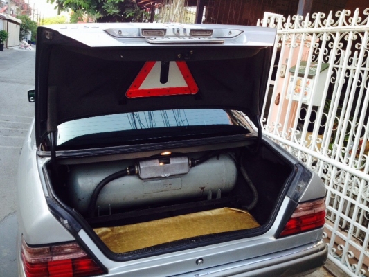 ขายเบนซ์ปี 95 รุ่น E220 W-124 โค๊ด C แล้ว รถสวยๆ รถทำมาจบๆ รถสวยแอร์หนาวๆ แม็กซ์18 นิ้ว สุดประหยัด 158,000 บาท เครื่อง UZ 4000 CC ขับมันมาก ติดต่อคุณเอ๋ 092-6356419 ขายเบนซ์ปี 95 รุ่น E220 W-124 โค๊ด C แล้ว รถสวยๆ รถทำมาจบๆ รถสวยแอร์หนาวๆ แม็กซ์18 นิ้ว สุดประหยัด 158,000 บาท เครื่อง UZ 4000 CC ขับมันมาก ติดต่อคุณเอ๋ 092-6356419