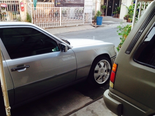 ขายเบนซ์ปี 95 รุ่น E220 W-124 โค๊ด C แล้ว รถสวยๆ รถทำมาจบๆ รถสวยแอร์หนาวๆ แม็กซ์18 นิ้ว สุดประหยัด 158,000 บาท เครื่อง UZ 4000 CC ขับมันมาก ติดต่อคุณเอ๋ 092-6356419 ขายเบนซ์ปี 95 รุ่น E220 W-124 โค๊ด C แล้ว รถสวยๆ รถทำมาจบๆ รถสวยแอร์หนาวๆ แม็กซ์18 นิ้ว สุดประหยัด 158,000 บาท เครื่อง UZ 4000 CC ขับมันมาก ติดต่อคุณเอ๋ 092-6356419