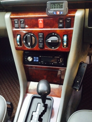 ขายเบนซ์ปี 95 รุ่น E220 W-124 โค๊ด C แล้ว รถสวยๆ รถทำมาจบๆ รถสวยแอร์หนาวๆ แม็กซ์18 นิ้ว สุดประหยัด 158,000 บาท เครื่อง UZ 4000 CC ขับมันมาก ติดต่อคุณเอ๋ 092-6356419 ขายเบนซ์ปี 95 รุ่น E220 W-124 โค๊ด C แล้ว รถสวยๆ รถทำมาจบๆ รถสวยแอร์หนาวๆ แม็กซ์18 นิ้ว สุดประหยัด 158,000 บาท เครื่อง UZ 4000 CC ขับมันมาก ติดต่อคุณเอ๋ 092-6356419