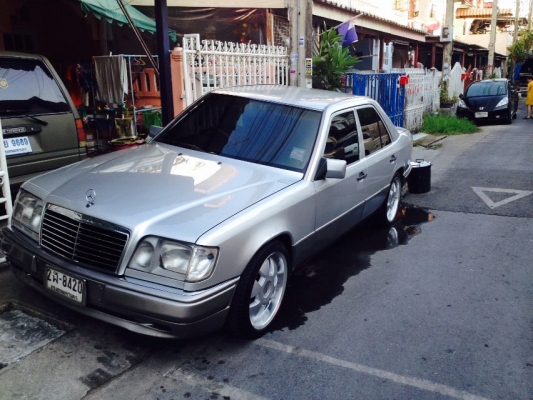 ขายเบนซ์ปี 95 รุ่น E220 W-124  โค๊ด C แล้ว รถสวยๆ รถทำมาจบๆ รถสวยแอร์หนาวๆ แม็กซ์18 นิ้ว สุดประหยัด 158,000 บาท เครื่อง UZ 4000 CC ขับมันมาก ติดต่อคุณเอ๋ 092-6356419