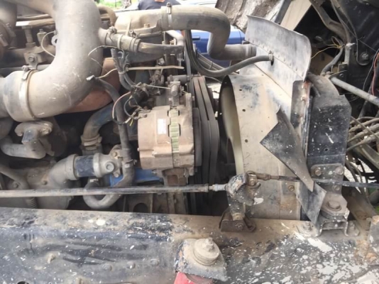 ขายคับสิบล้อหัวลากนิสสัน290แรงปี40