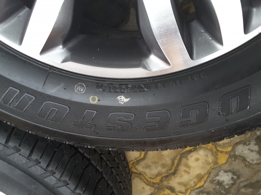 ยาง bridgestone 265 60 18 ปี 16 ชุดล่ะ 22,000