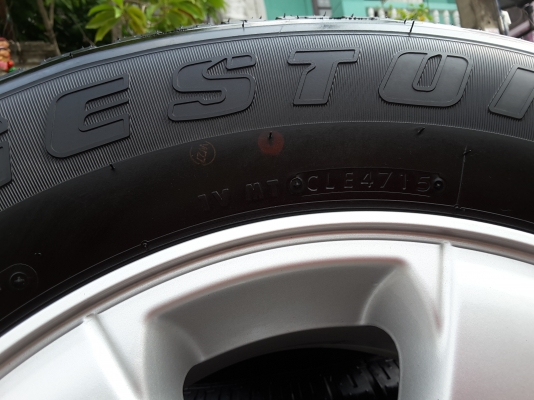 ล้อ isuzu blue power พร้อมยาง 245 70 16 ถอดป้ายแดง ชุดล่ะ 17000