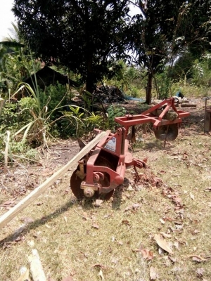 ขายรถไถยันมาร์45แรง อุปกรณ์ ผานสาม ผานพรวน ผานยกร่อง ผานดันดิน สภาพเดิมสวย เครื่องเดิม เอกสารเล่มทะเบียนครบช่วงล่างดี