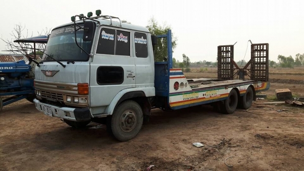 ขาย10ล้อ2เพลาแท่นเตี้ย HINO 195 HO7D ยาง8.25R16 แชชซีสวยเครื่องดี พ.เพาเวอร์ เบรคทิ๊ฟฟี่ พร้อมบันไดไฮดรอลิกซ์