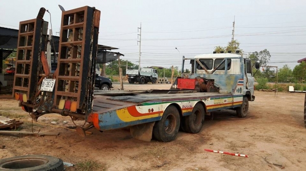 ขาย10ล้อ2เพลาแท่นเตี้ย HINO 195 HO7D ยาง8.25R16 แชชซีสวยเครื่องดี พ.เพาเวอร์ เบรคทิ๊ฟฟี่ พร้อมบันไดไฮดรอลิกซ์