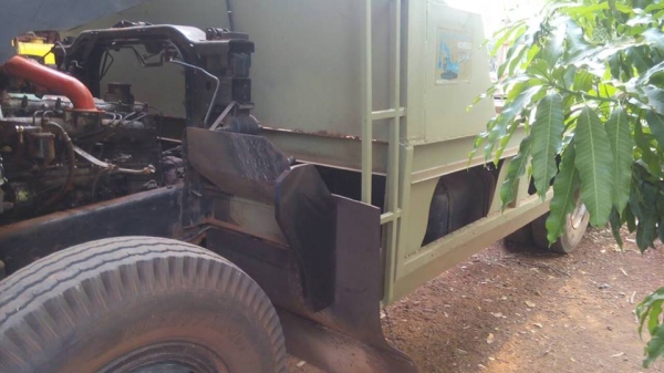 ขายรถ10ล้อ1เพลา HINO 200แรง หางลาก200 พร้อมหางบันไดไฮดรอลิกซ์ แชชซีสวยเครื่องดี เอกสารเล่มทะเบียนครบ