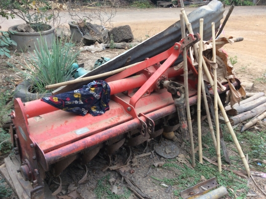 FORD4630รถนอกมือสอง65แรง2เพลา4WDคานหน้าคาลาโร่สภาพสวยมากไม่มีเยิ้ม