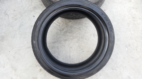 ขายยาง205/40/17 ปี 13 TOYO DRB 2 เส้น