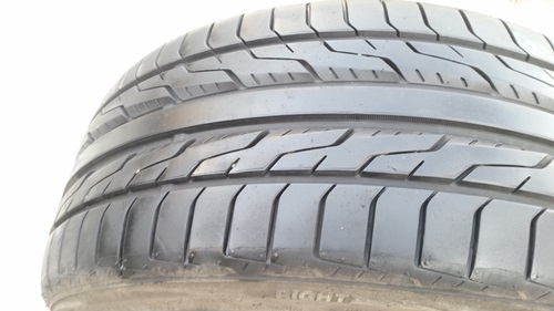 ขายยาง205/40/17 ปี 13 TOYO DRB 2 เส้น