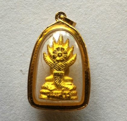 พระนาคปรกทองพ่นทราย กรอบทองคำแท้ งานยุคเก่า เหมาะเสริมดวงคนวันเสาร์ สายพญานาค งามมากๆ ราคาเบาๆ
