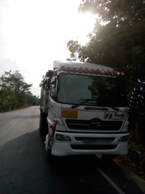 รถฮีโน่ 10 ล้อดั้ม FM1A 260 แรงม้า. ปี 49.    สนใจติดต่อ  081 - 6079515