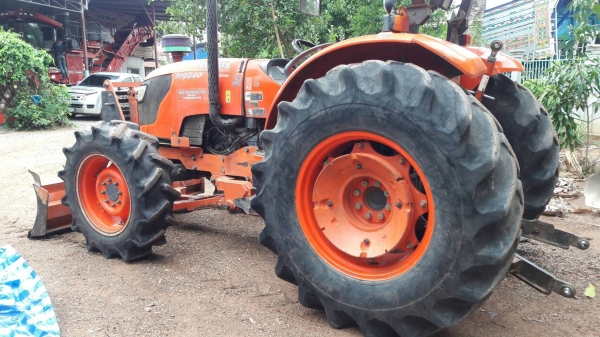 ขาย รถไถ KUBOTA M9540 ปี 52 สภาพสวยพร้อมใช้งาน เอกสารเล่มทะเบียนครบ อุปกรณ์มีผานดันหน้า และผาน 3 ราคาคุยกันได้ครับ ขาย รถไถ KUBOTA M9540 ปี 52 สภาพสวยพร้อมใช้งาน เอกสารเล่มทะเบียนครบ อุปกรณ์มีผานดันหน้า และผาน 3 ราคาคุยกันได้ครับ