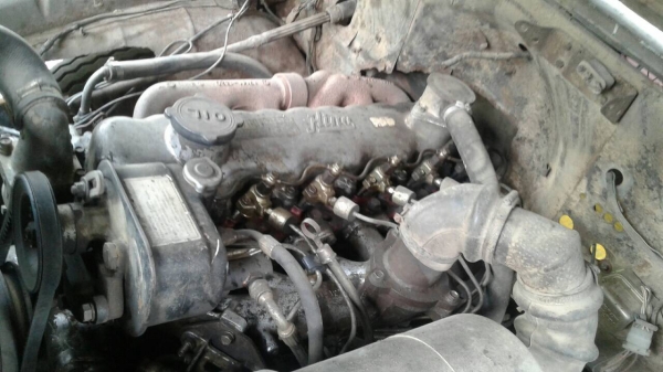 ขาย 10 ล้อ หัวยาวดั้ม ช่วงล่างใหญ่จัมโบ้ คัสซีสวยตลอดเส้น เครื่อง EH700 168 แรงม้า สโลว์กลาง พวงมาลัยพาวเวอร์ ทะเบียนพร้อมโอน