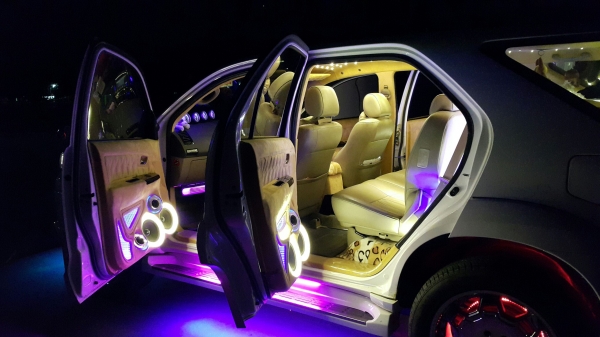 ขายรถ ฟอร์จูนเนอร์ เครื่อง 2700  (VIP)