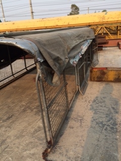 ขายด่วนกระบะไม้พร้อมโครงหลังคา