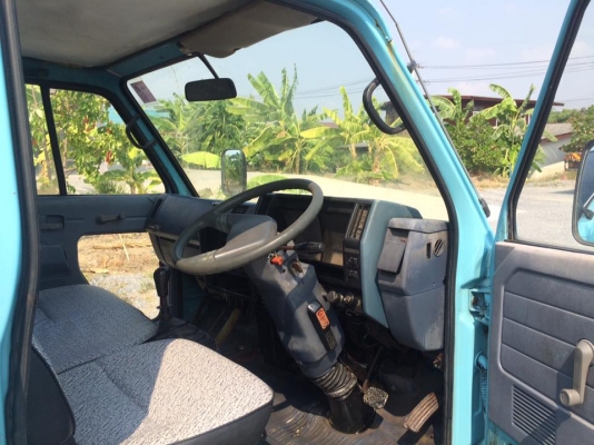 NKR 110 หัวปี๊บ รถห้าง ดั้ม ยาว4เมตร เกียร์สั้น เครื่องดีรถวิ่งใช้งานได้ปกติ ดั้มได้ปกติ ภายในสวย